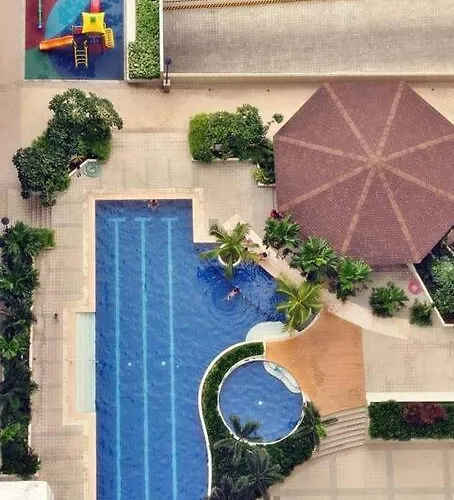 Citispace 1br Condotel At Ridgewood Towers Near Bgc Airport #rw07a