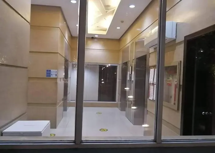 Citispace 1br Condotel At Ridgewood Towers Near Bgc Airport #rw07a *