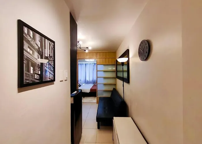Citispace 1br Condotel At Ridgewood Towers Near Bgc Airport #rw07a Apartment *