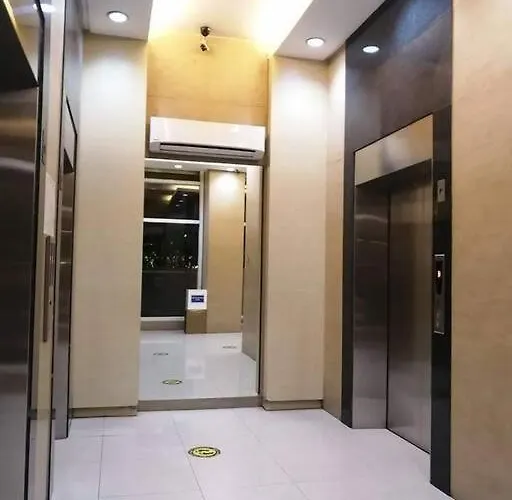 Citispace 1br Condotel At Ridgewood Towers Near Bgc Airport #rw07a Apartment *