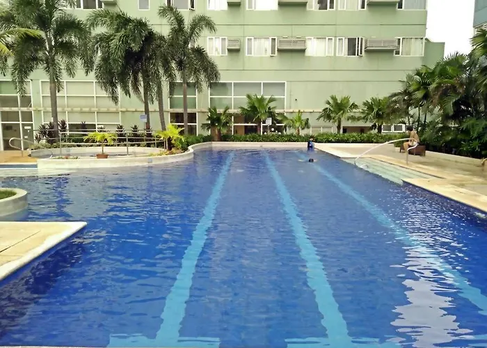 Citispace 1br Condotel At Ridgewood Towers Near Bgc Airport #rw07a
