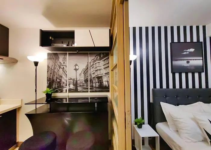 Citispace 1br Condotel At Ridgewood Towers Near Bgc Airport #rw07a Apartment Manila