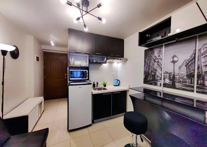Citispace 1br Condotel At Ridgewood Towers Near Bgc Airport #rw07a * Manila