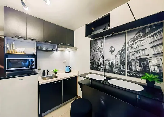 Citispace 1br Condotel At Ridgewood Towers Near Bgc Airport #rw07a